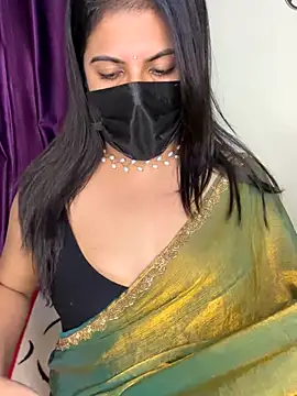 Snapshot of best_couple19 chatting on 09-26-25, 12:20 best couple19 online show from 09-26-25, 12:20