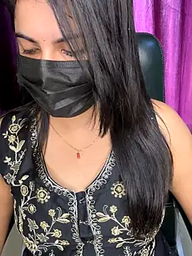 Snapshot of best_couple19 chatting on 11-13-25, 10:58 best couple19 online show from 11-13-25, 10:58