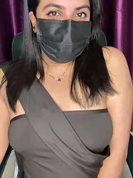 Snapshot of best_couple19 chatting on 02-10-26, 06:01 best couple19 online show from 02-10-26, 06:01