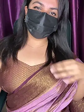 Snapshot of best_couple19 chatting on 02-19-26, 07:10 best couple19 online show from 02-19-26, 07:10