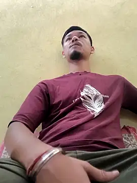 Snapshot of Dev_is_Horny chatting on 10-14-25, 07:20 Dev is Horny online show from 10-14-25, 07:20