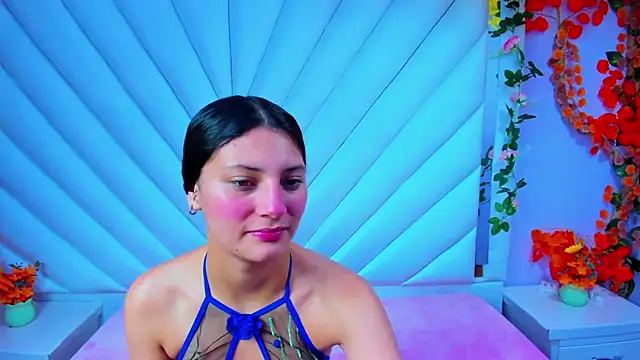  Luna Bennett online show from 10-28-25, 11:47