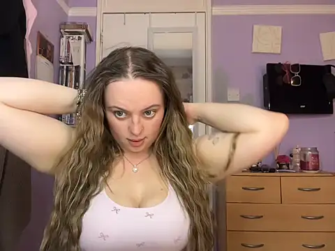 Snapshot of SexySashaxox chatting on 11-06-25, 09:37 SexySashaxox online show from 11-06-25, 09:37