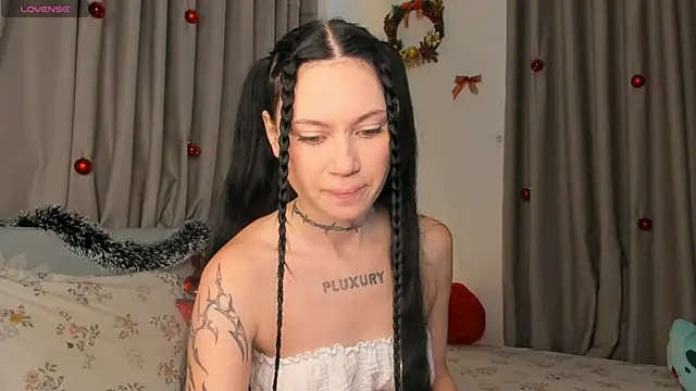 Alice 1n Wonderland  online show from 01-06-26, 04:05