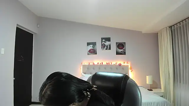 Snapshot of Miss_Cataleya__ chatting on 05-08-26, 11:37 Miss Cataleya online show from 05-08-26, 11:37