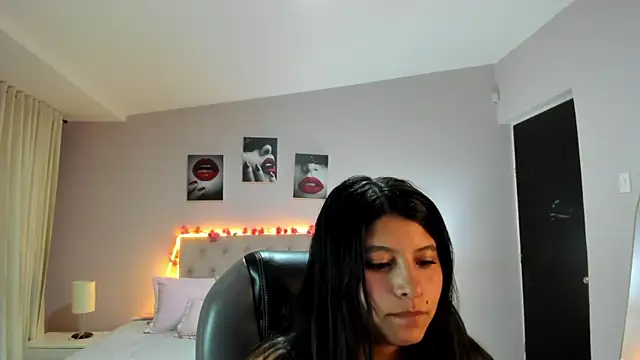 Snapshot of Miss_Cataleya__ chatting on 05-22-26, 11:27 Miss Cataleya online show from 05-22-26, 11:27