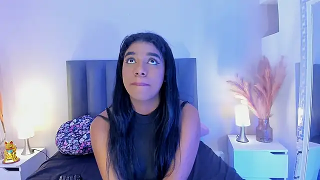 KendraChavez  online show from 11-14-25, 09:46