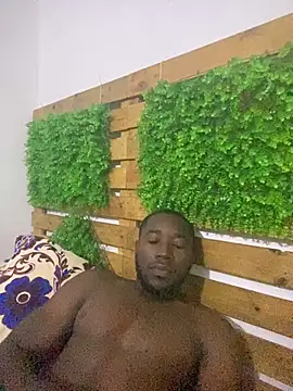 Snapshot of Phonx07 chatting on 09-13-25, 08:36 Phonx07 online show from 09-13-25, 08:36