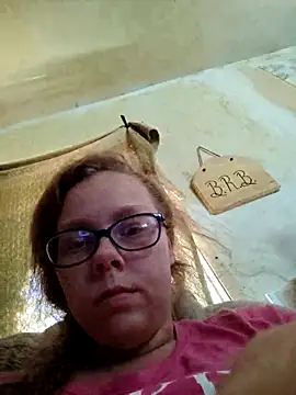 Snapshot of countrymomma chatting on 09-08-25, 05:01 countrymomma online show from 09-08-25, 05:01