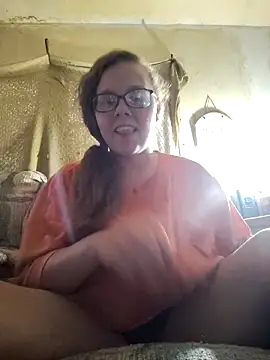 Snapshot of countrymomma chatting on 09-09-25, 11:26 countrymomma online show from 09-09-25, 11:26