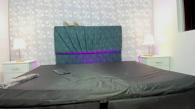 VioletRose as online show from 03-25-26, 01:55