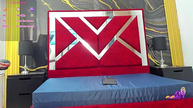 VioletRose as online show from 04-17-26, 02:25