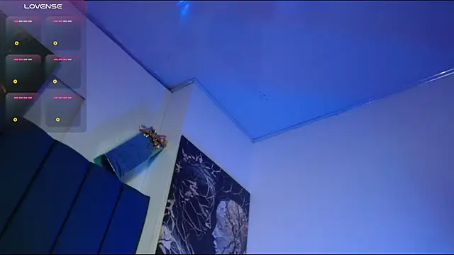 Snapshot of Annie_switt chatting on 10-03-25, 11:02 Annie switt online show from 10-03-25, 11:02