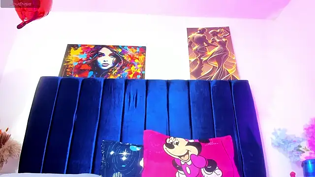 Annie switt online show from 02-25-26, 04:44