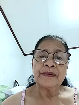 Snapshot of Sweet-Lita50 chatting on 04-24-26, 08:17 Sweet-Lita50 online show from 04-24-26, 08:17