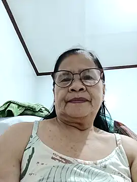 Snapshot of Sweet-Lita50 chatting on 04-27-26, 11:08 Sweet-Lita50 online show from 04-27-26, 11:08