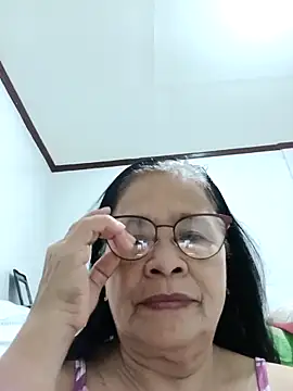 Snapshot of Sweet-Lita50 chatting on 05-11-26, 01:44 Sweet-Lita50 online show from 05-11-26, 01:44