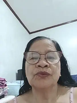 Snapshot of Sweet-Lita50 chatting on 05-24-26, 10:09 Sweet-Lita50 online show from 05-24-26, 10:09