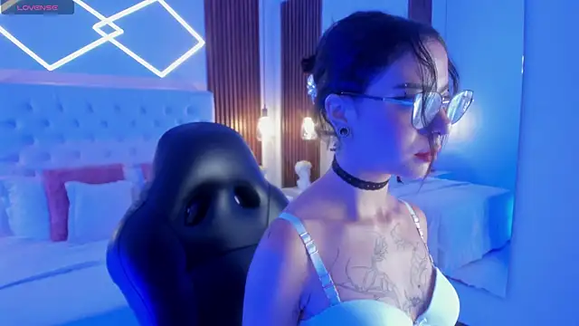 Snapshot of ZamabyCrucie chatting on 09-25-25, 10:46 ZamabyCrucie online show from 09-25-25, 10:46