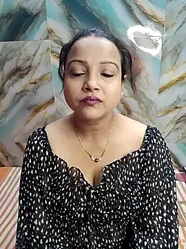 Snapshot of hornypiu697 chatting on 04-15-26, 04:19 hornypiu697 online show from 04-15-26, 04:19