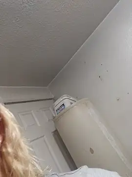 toomuchofafreak online show from 10-03-25, 05:04