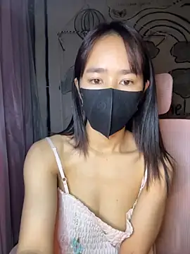 Snapshot of TiNa_04 chatting on 12-05-25, 12:08 TiNa 04 online show from 12-05-25, 12:08