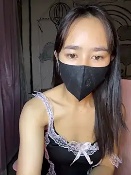 Snapshot of TiNa_04 chatting on 12-17-25, 12:16 TiNa 04 online show from 12-17-25, 12:16