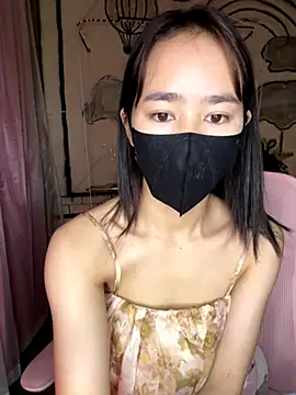 Snapshot of TiNa_04 chatting on 12-19-25, 11:56 TiNa 04 online show from 12-19-25, 11:56