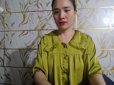 Lyzizi lovely09 online show from 04-15-26, 10:22