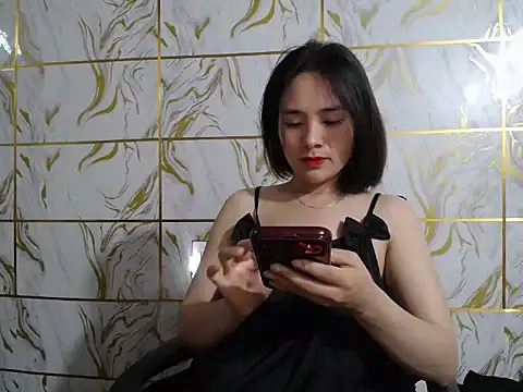 Lyzizi lovely09 online show from 05-17-26, 07:50