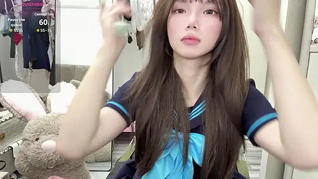 Snapshot of Yiyi-707 chatting on 09-14-25, 10:25 Yiyi-707 online show from 09-14-25, 10:25