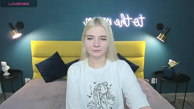 RuthBryant online show from 09-20-25, 01:39