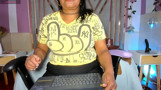 mya blaze online show from 09-13-25, 04:01