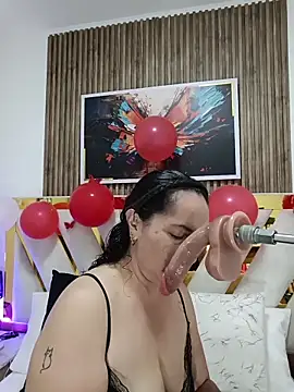 Snapshot of Luna_Naughty1 chatting on 02-17-26, 07:53 Luna Naughty1 online show from 02-17-26, 07:53