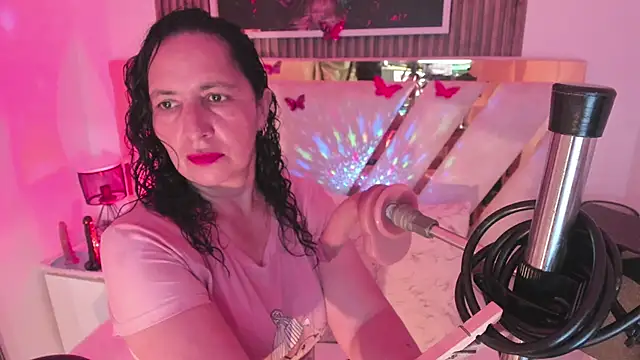 Snapshot of Luna_Naughty1 chatting on 02-27-26, 07:36 Luna Naughty1 online show from 02-27-26, 07:36