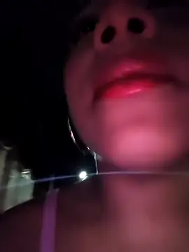 Snapshot of Mia-sensual chatting on 10-25-25, 04:09 Mia-sensual online show from 10-25-25, 04:09