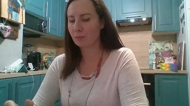 Snapshot of ALICAINWONDERLAND chatting on 11-06-25, 04:30 ALICAINWONDERLAND online show from 11-06-25, 04:30