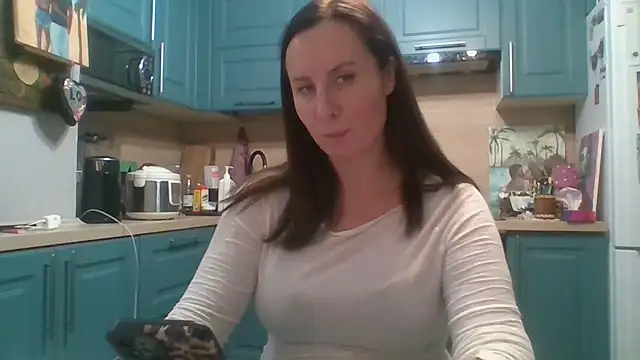 Snapshot of ALICAINWONDERLAND chatting on 11-20-25, 06:40 ALICAINWONDERLAND online show from 11-20-25, 06:40