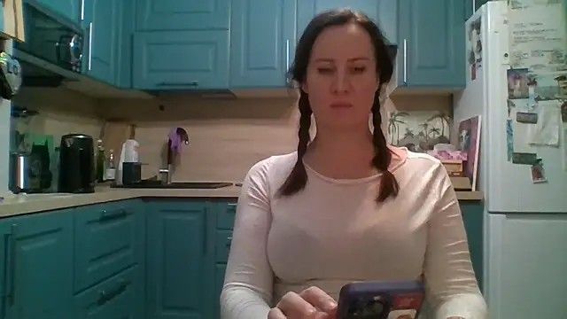 Snapshot of ALICAINWONDERLAND chatting on 12-14-25, 05:40 ALICAINWONDERLAND online show from 12-14-25, 05:40