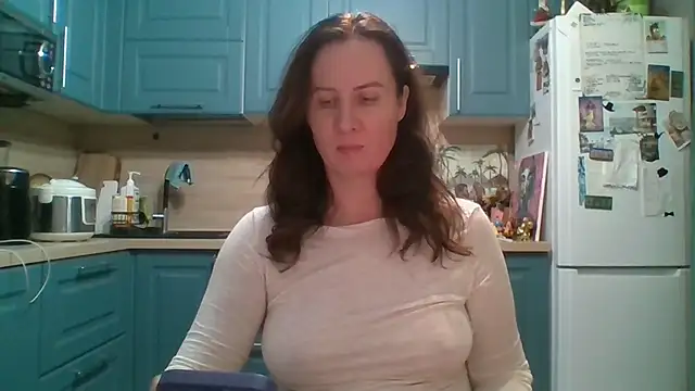 Snapshot of ALICAINWONDERLAND chatting on 01-09-26, 07:37 ALICAINWONDERLAND online show from 01-09-26, 07:37