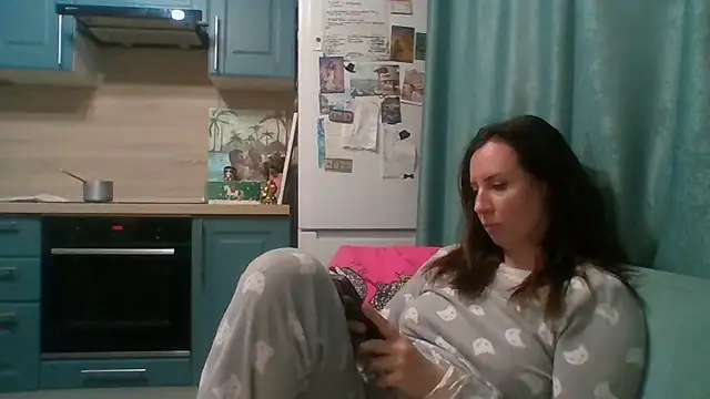 Snapshot of ALICAINWONDERLAND chatting on 01-11-26, 03:50 ALICAINWONDERLAND online show from 01-11-26, 03:50