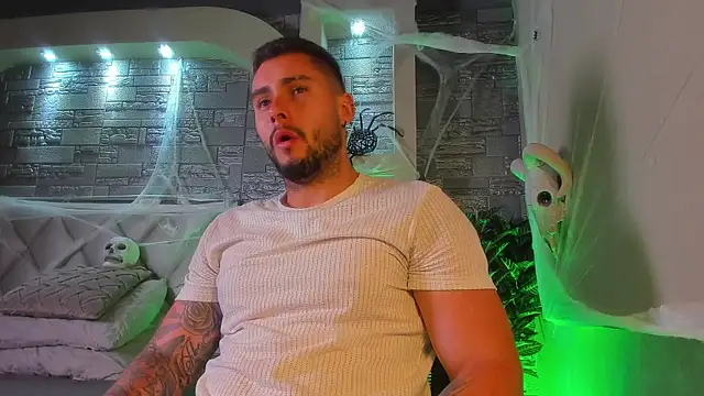 dominic de luca online show from 10-18-25, 03:31