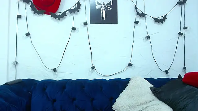 Snapshot of Naia69 chatting on 10-24-25, 11:39 Naia69 online show from 10-24-25, 11:39