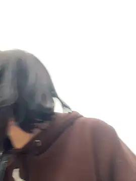 Snapshot of larsonbeverly chatting on 11-14-25, 09:24 larsonbeverly online show from 11-14-25, 09:24