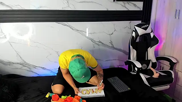 Snapshot of Saimonvela chatting on 11-12-25, 06:03 Saimonvela online show from 11-12-25, 06:03