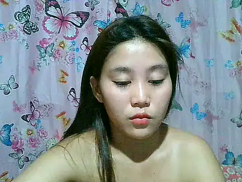 Snapshot of SexyAsianPussy4u chatting on 07-05-26, 01:45 SexyAsianPussy4u online show from 07-05-26, 01:45