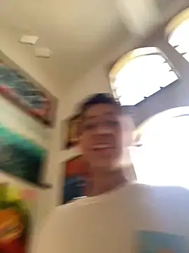 Snapshot of elfernh chatting on 10-17-25, 05:37 elfernh online show from 10-17-25, 05:37