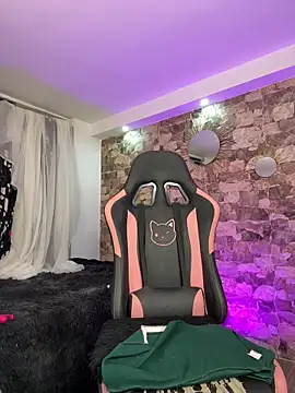 samiacooper25 online show from 03-01-26, 09:55