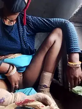 Snapshot of MISS-KAYA chatting on 11-21-25, 11:47 MISS-KAYA online show from 11-21-25, 11:47