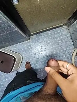 Snapshot of Kartik200798 chatting on 09-30-25, 03:06 Kartik200798 online show from 09-30-25, 03:06